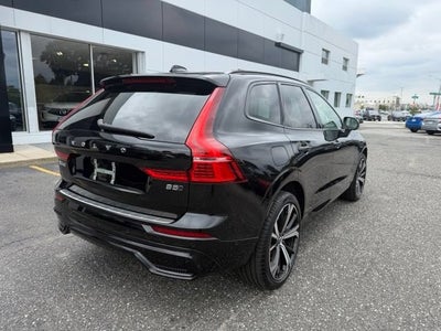 2024 Volvo XC60 Ultimate Dark Theme