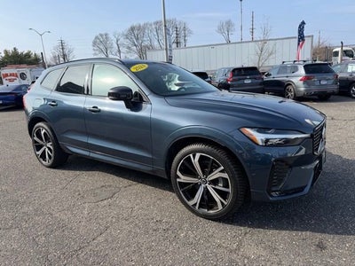 2024 Volvo XC60 Ultimate Dark Theme