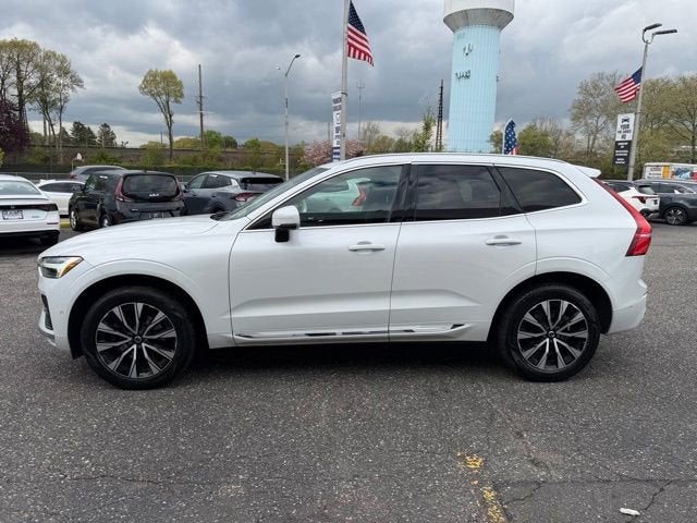 2023 Volvo XC60 Plus Bright Theme