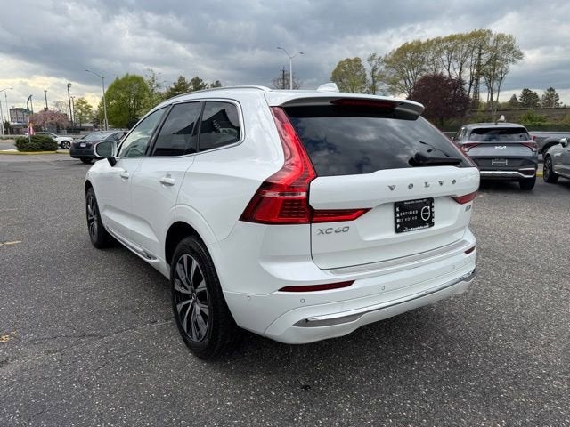 2023 Volvo XC60 Plus Bright Theme