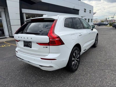2023 Volvo XC60 Plus Bright Theme
