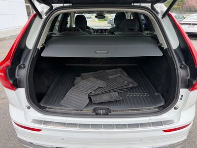 2023 Volvo XC60 Plus Bright Theme