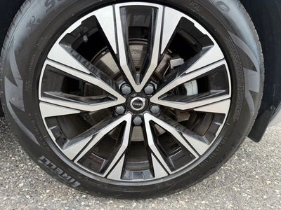 2023 Volvo XC60 Plus Bright Theme