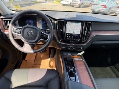 2023 Volvo XC60 Plus Bright Theme
