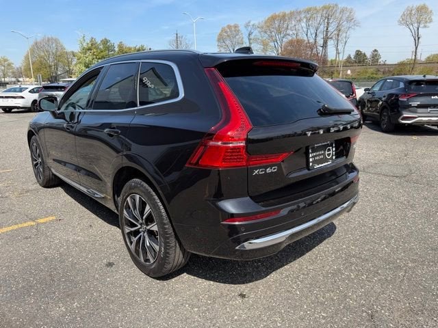 2023 Volvo XC60 Plus Bright Theme