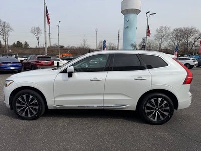 2023 Volvo XC60 Plus Bright Theme