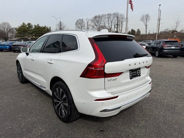 2023 Volvo XC60 Plus Bright Theme