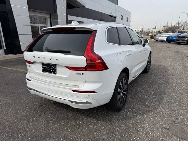 2023 Volvo XC60 Plus Bright Theme