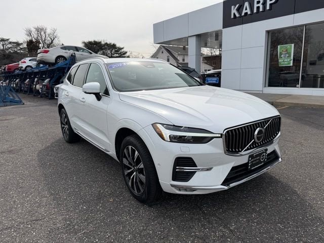 2023 Volvo XC60 Plus Bright Theme