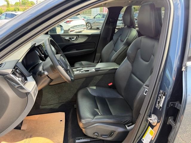 2023 Volvo XC60 Core