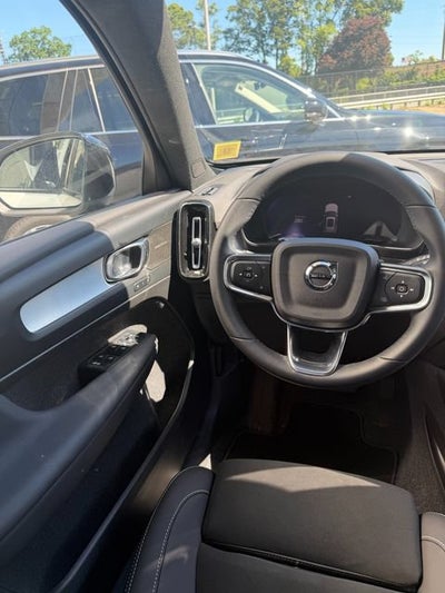 2026 Volvo XC40 Ultra Black Edition