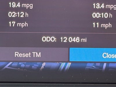 2024 Volvo XC40 Plus Bright Theme