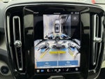 2025 Volvo XC40 Ultra Bright Theme