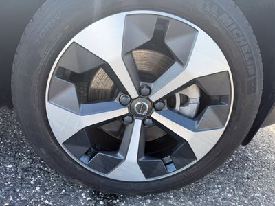 2024 Volvo XC40 Core Bright Theme