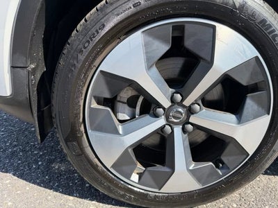2024 Volvo XC40 Core Bright Theme