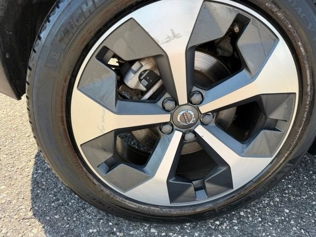 2024 Volvo XC40 Core Bright Theme