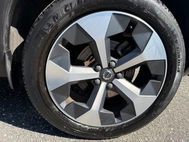 2024 Volvo XC40 Core Bright Theme