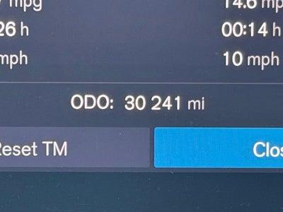 2024 Volvo XC40 Core Bright Theme