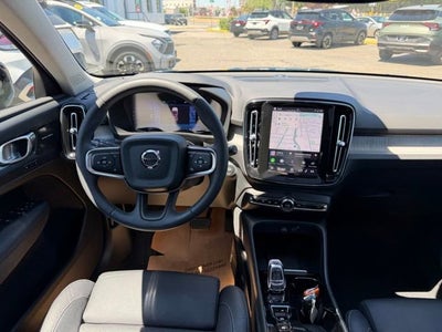 2024 Volvo XC40 Plus Dark Theme