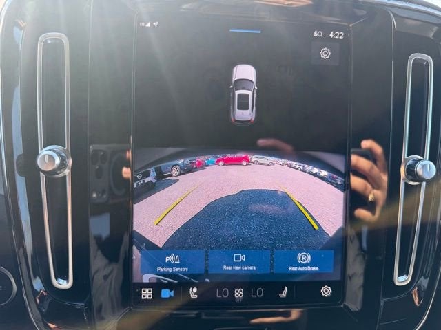 2023 Volvo XC40 Core