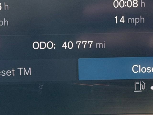 2023 Volvo XC40 Core