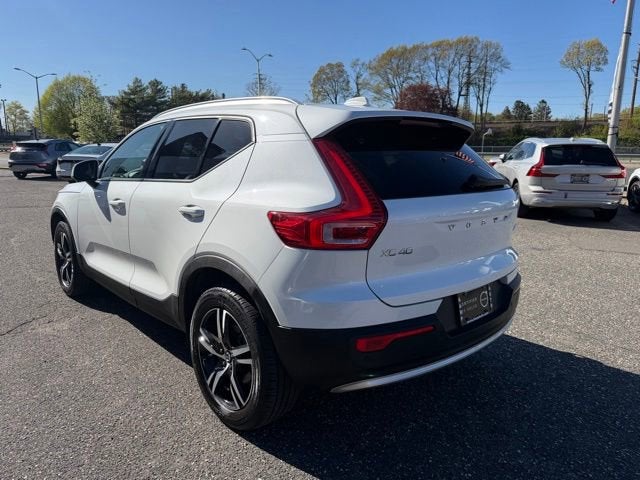 2023 Volvo XC40 Core
