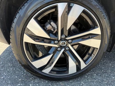 2023 Volvo XC40 Plus Dark Theme