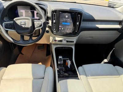 2023 Volvo XC40 Plus Dark Theme