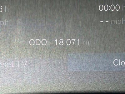 2023 Volvo XC40 Plus Dark Theme