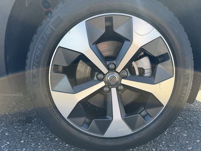 2023 Volvo XC40 Plus Dark Theme