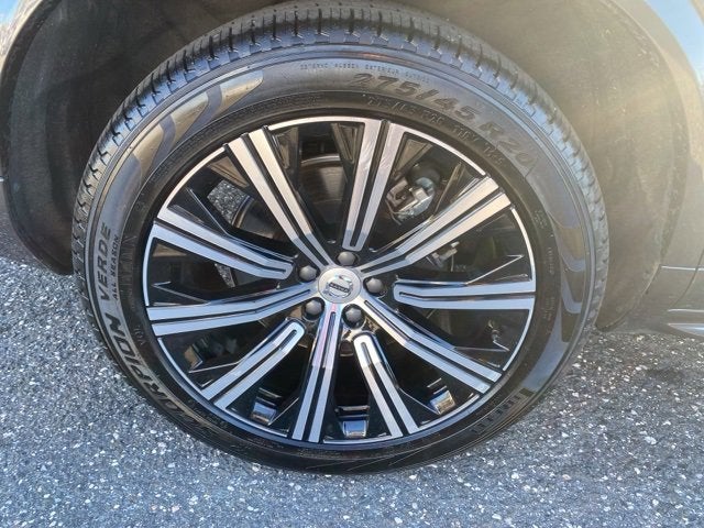 2025 Volvo XC90 Plus