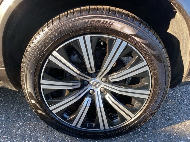 2025 Volvo XC90 Plus