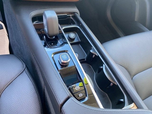 2025 Volvo XC90 Plus