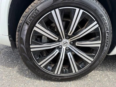 2025 Volvo XC90 Core