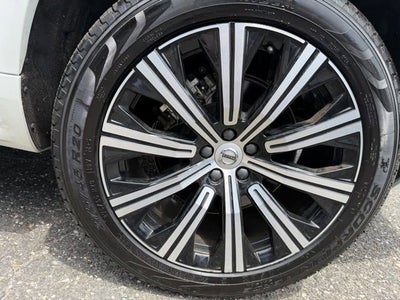2025 Volvo XC90 Core