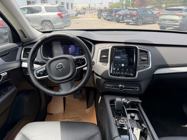 2025 Volvo XC90 Core