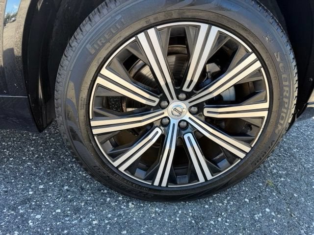 2025 Volvo XC90 Core