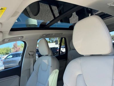 2025 Volvo XC90 Core