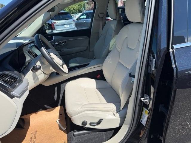 2025 Volvo XC90 Core