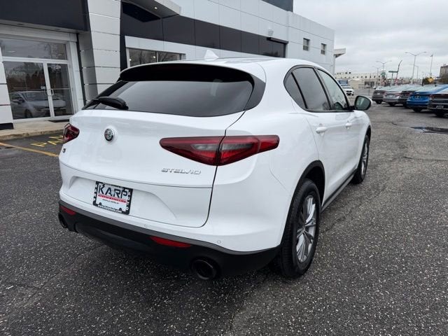 2023 Alfa Romeo Stelvio Sprint