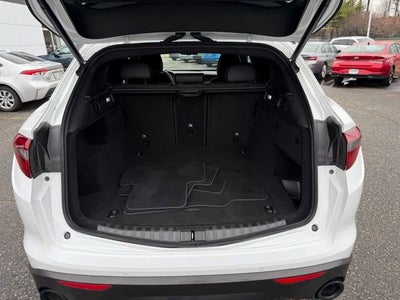 2023 Alfa Romeo Stelvio Sprint