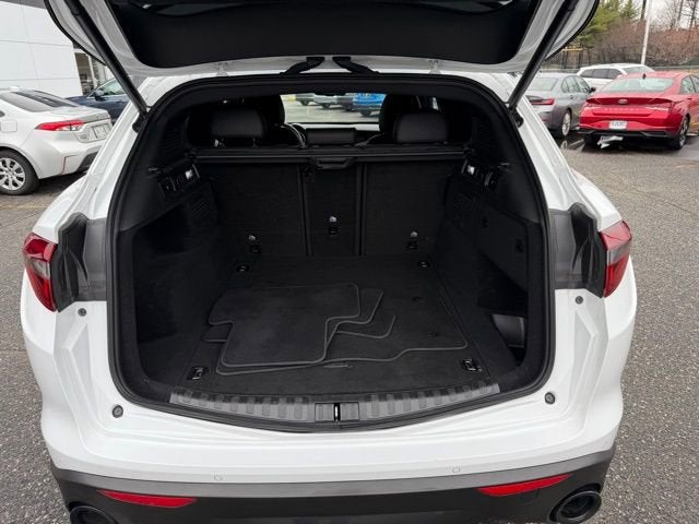 2023 Alfa Romeo Stelvio Sprint