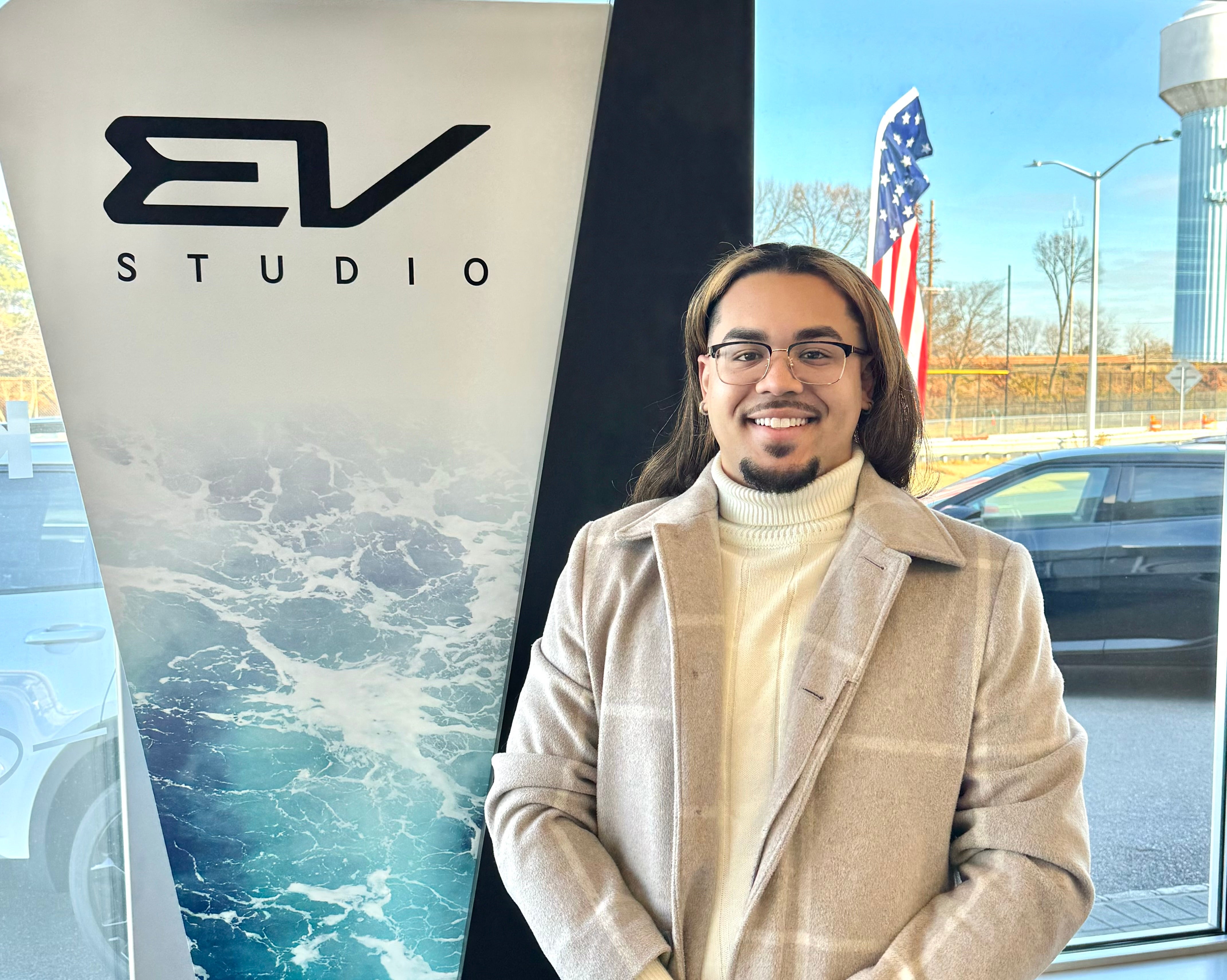 Robert (Tico) Fernandez